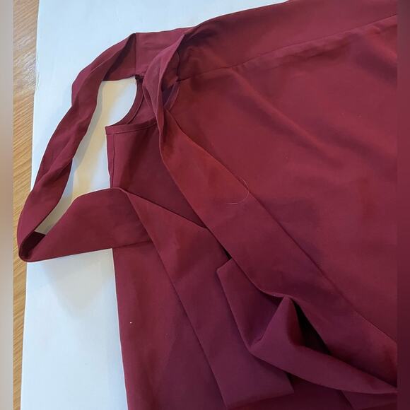 Mi Ami Burgundy Top with Ties Size Large - Picture 8 of 8